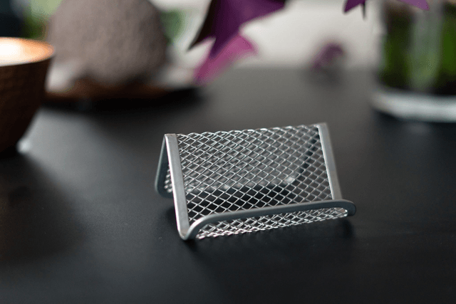 Support gris pour calendrier horizontal